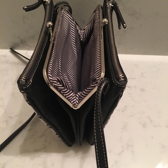 Nine West Crossbody - Picture 7 of 8